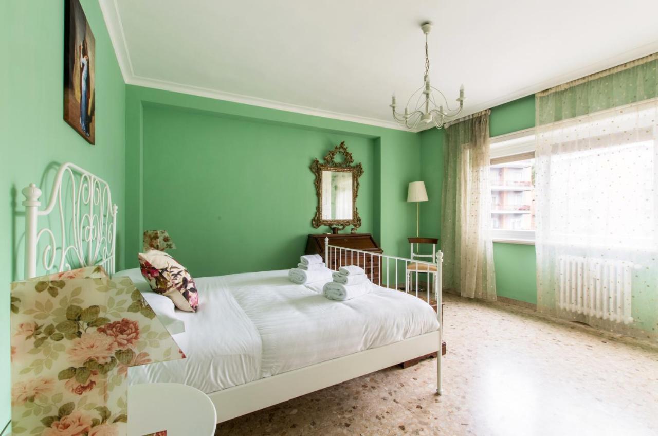 Cinthia'S House Apartment Rome Bagian luar foto