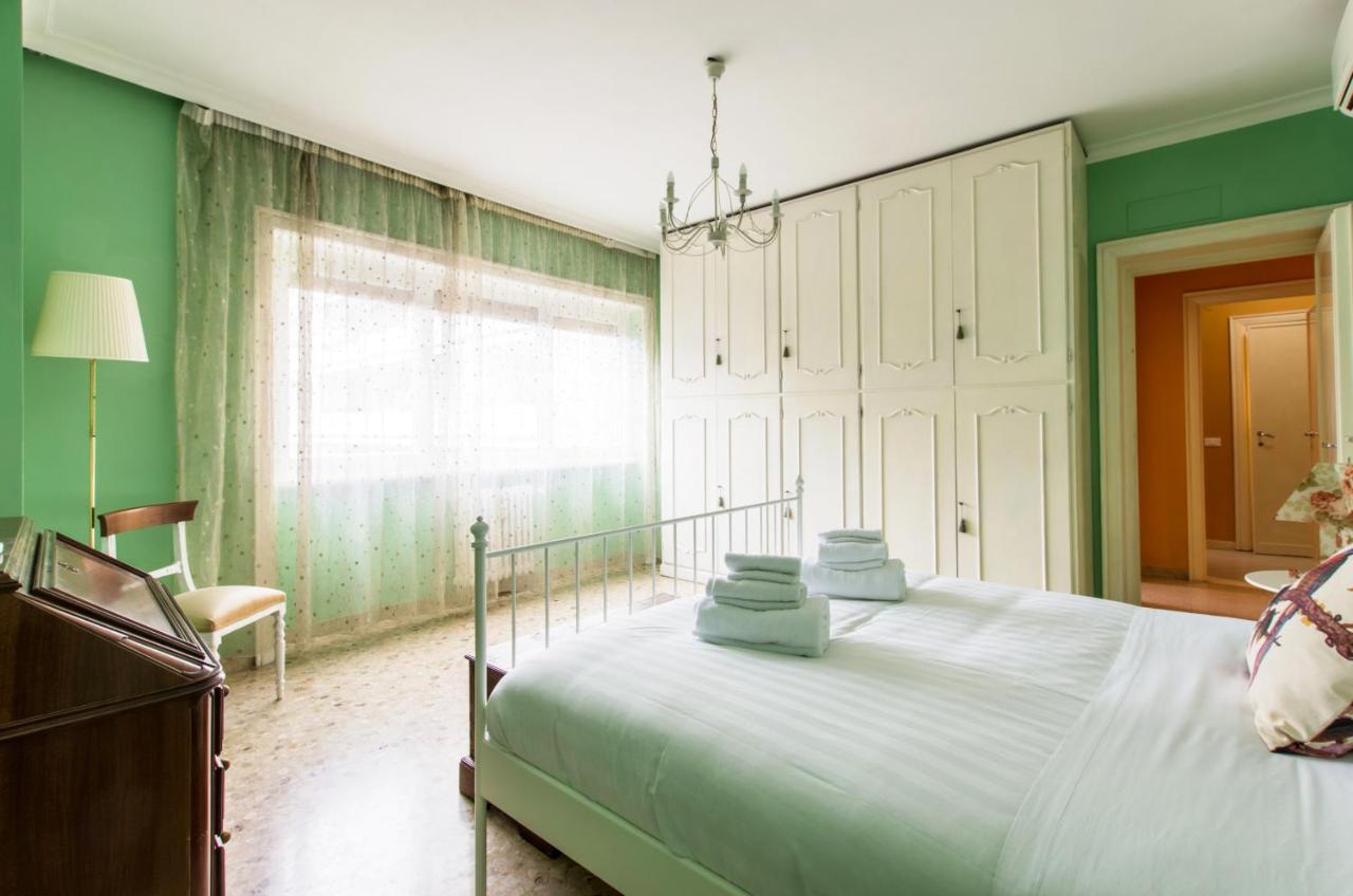 Cinthia'S House Apartment Rome Bagian luar foto