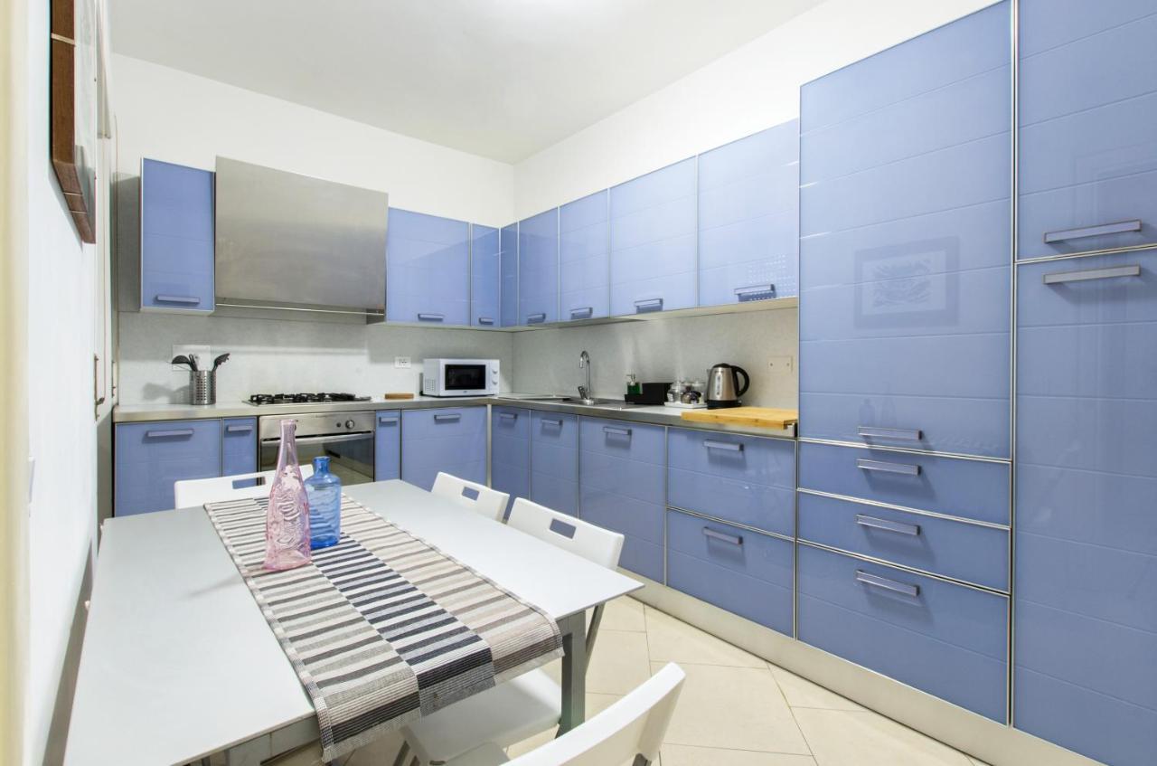 Cinthia'S House Apartment Rome Bagian luar foto